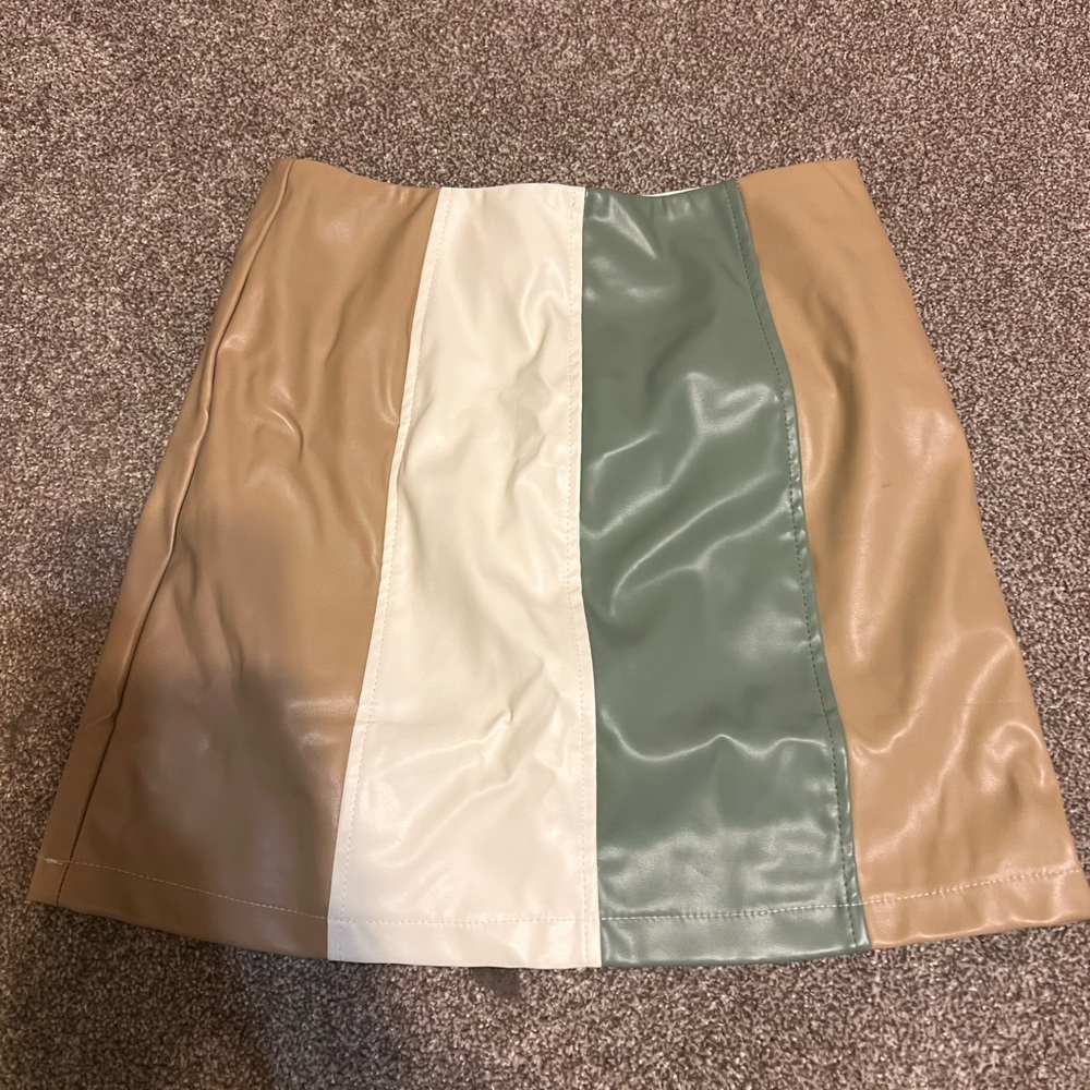 Francesca's Collections Tan, Cream, and Green Mini Skirt